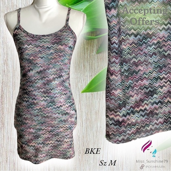 BKE - Sz M - zig zag pattern multi color sweater like long tank top - Picture 1 of 6